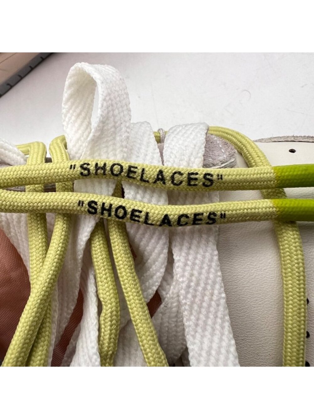 Nike SB Dunk Low Off-White Lot 01 of 50 Sneakers Size 9 Gray Suede White Leather - Picture 14 of 16